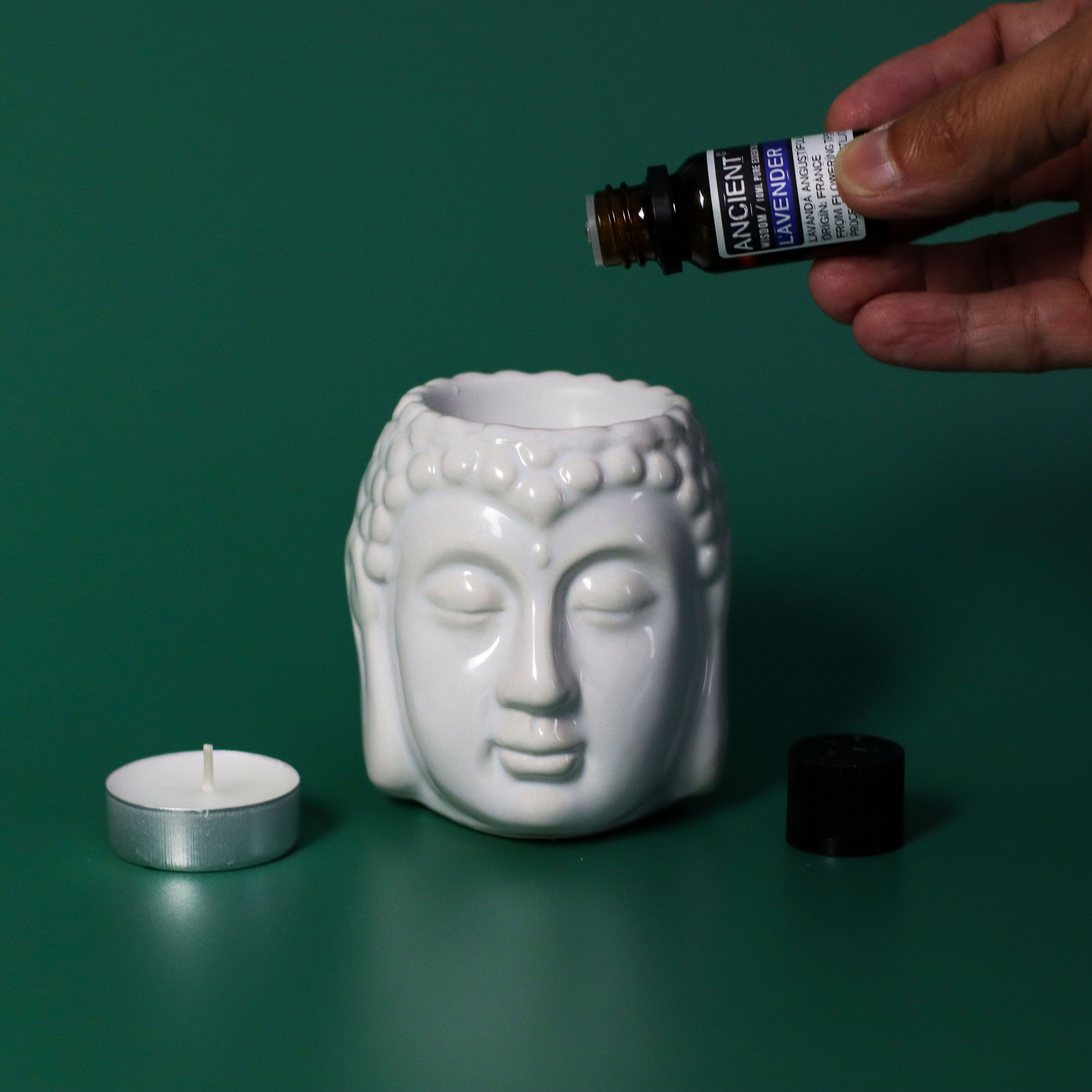 Conjunto de aceites esenciales de lavanda, árbol de té y romero de 10 ml cada uno.